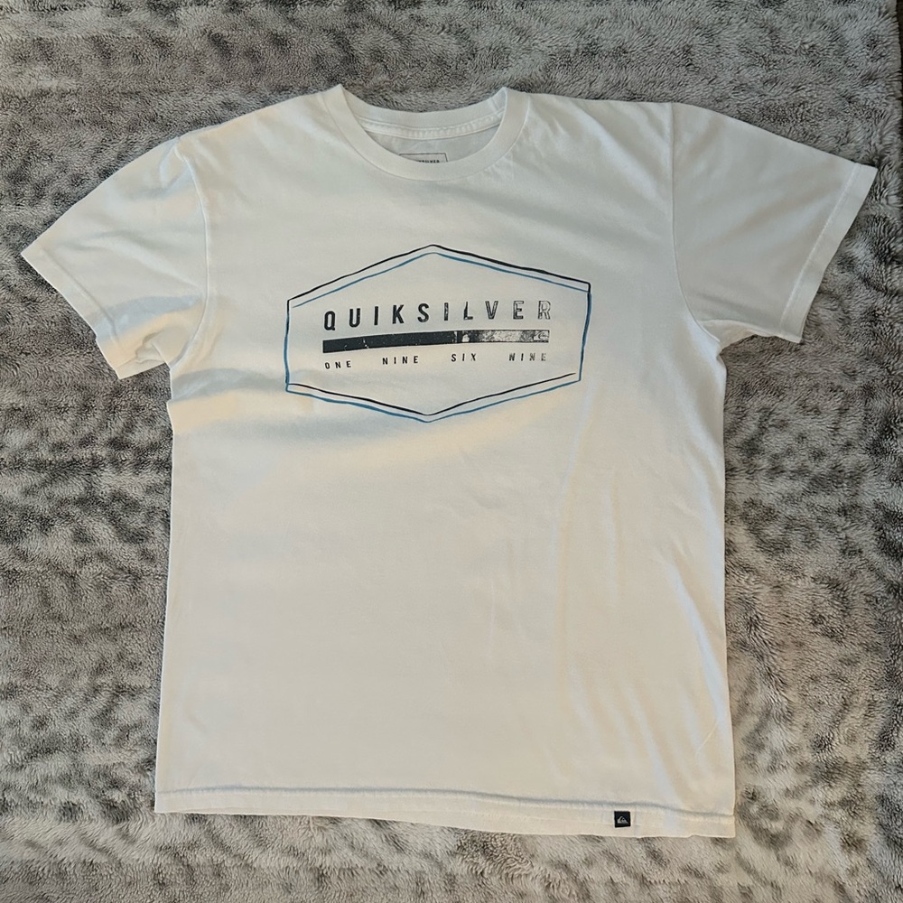 Quicksilver T shirt Men medium White Short Sleeve Crew Neck  Used